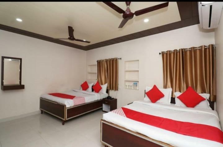 Hotel R D Palace Bénarès Extérieur photo