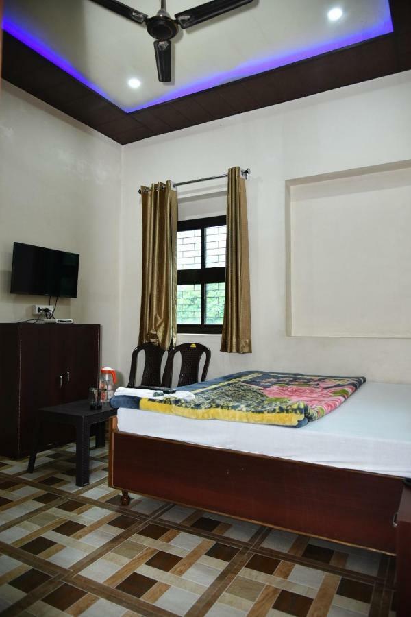 Hotel R D Palace Bénarès Extérieur photo